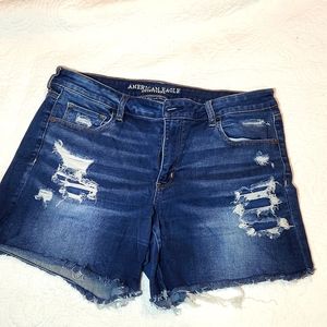 American Eagle Jean Distressed shorts 18
